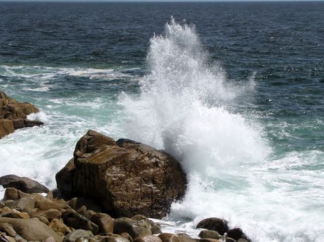 Tide Aesthetic, Wave Crashing, Water Crashing On Rocks, Pillars Of Eternity, Waves Crashing On Beach, Waves Crashing Against Rocks, Waves Crashing On Rocks Photography, Seascapes Art, Marine Art