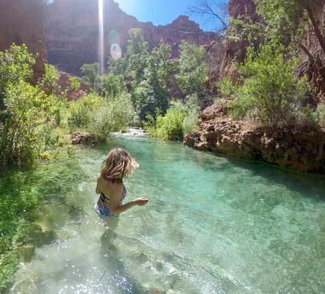 Headed to Havasu Falls? Here's a list of Do's & Don'ts with helpful tips and advice to ensure a successful Havasupai camping trip. Havasupai Falls Arizona, Havasu Falls Hike, Havasu Falls Arizona, Fall Packing List, Havasupai Falls, Aesthetic Lake, Havasu Falls, Arizona Road Trip, Backcountry Camping