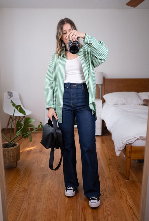 Women Casual Shirt Outfit, Casual Summer Shirt Outfit, Jeans Tops Outfits, Flare Jeans And Shirt Outfit, Jeans With Shirt Outfit Women, Shirt And Tshirt Outfit Women, Trending Jeans Top For Women, Casual Jeans Summer Outfits, Wide Flare Jeans Outfit