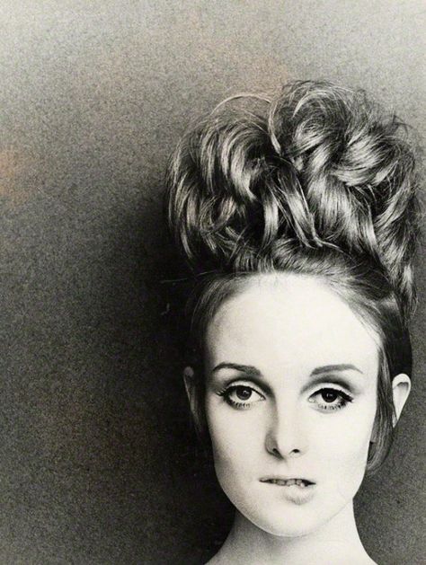 Fabulous Photos of Grace Coddington as a Model in the 1960sFabulous Photos of Grace Coddington as a Model in the 1960s Grace Coddington, Jerry Hall, Jean Shrimpton, Giovanna Battaglia, Diana Vreeland, Anna Dello Russo, Annie Leibovitz, Mario Testino, Richard Avedon