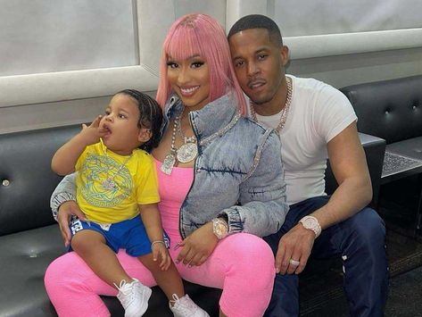 Nicki Minaj's Son: Everything to Know Kenneth Petty, Nicki Minaj Photos, House Arrest, Burberry Classic, Instagram Queen, How To Make Headbands, Pink Friday, Be Gentle With Yourself, Papa Bear