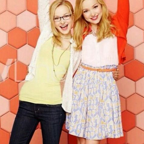 Liv And Maddie Wallpaper, Maddie Wallpaper, Liv And Maddie Characters, Adventures In Babysitting 2016, Maddie Rooney, Joey Bragg, Pinup Poster, Liv Rooney, Dove And Thomas