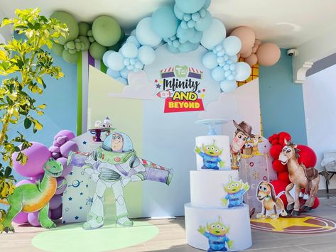 Toy Story Balloon Backdrop, Buzz And Woody Party, Two Infinity And Beyond Birthday Ideas, Two Infinity And Beyond Backdrop, Toy Story First Birthday, Baby Jas, Woody Party, Buzz Lightyear Birthday Party