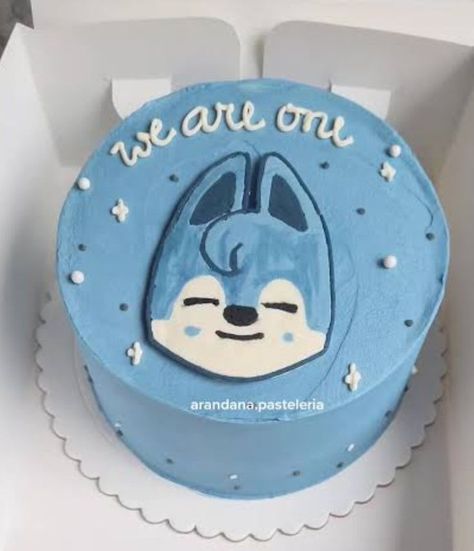 In Skz, Han Seungmin, Bts Cake, Korean Cake, Funny Birthday Cakes, Mini Cakes Birthday, Dream Cake, Pretty Birthday Cakes, Cute Birthday Cakes