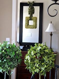 don't like the color of your old artificial greenery...... spray paint it! Spray Paint Fake Flowers, Spray Paint Flowers, Fabric Napkins, Glossy Paint, Artificial Greenery, Christmas Clearance, Silk Plants, Faux Stained Glass, Extra Rooms