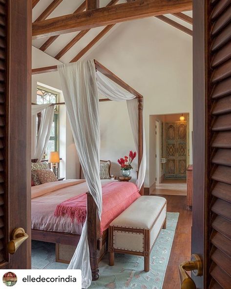 Indian Room Decor, India Home Decor, Indian Interiors, Estilo Tropical, Canopy Bed, House Interior Decor, Home Room Design, Elle Decor, Dream Home Design