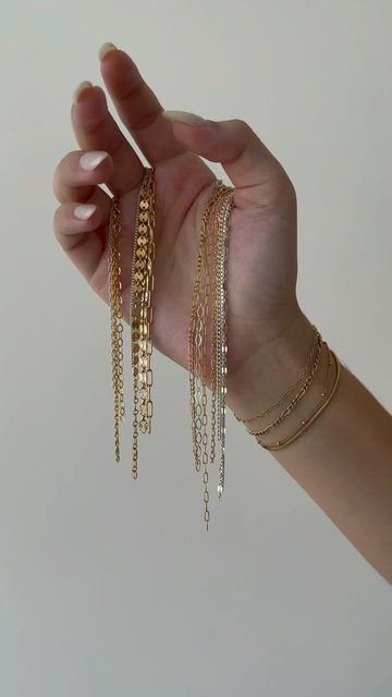 Lakuna Links Permanent Jewelry on Instagram: "All of our chains are personally curated by us so you have endless combinations of perfect pairs ✨ • • • #permanentjewelry #permanentjewelryexperience #goldchains #braceletstack #zapped #summerjewelry #sustainablejewelry #customjewelry #permanentbracelet #curatedjewelry" Branding Photoshoot Jewelry, Permanent Jewelry Branding, Permanent Jewelry Aesthetic, Permanent Jewelry Branding Photoshoot, Permanent Jewelry Photoshoot, Permanent Jewelry Inspiration, Sparkling Photoshoot, Jewelry Content Ideas, Jewelry Shoot Ideas