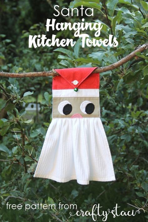 Santa Hanging Christmas Towel from Crafty Staci #sewingforthekitchen #christmassewing #santacrafts #christmascrafts Crafty Staci, Fabric Art Diy, Beginner Quilting, Hanging Kitchen Towels, Sew Ideas, Upcycle Diy, Christmas Sewing Projects, Blue Crafts, Party Crafts