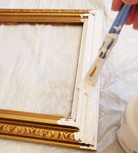 French Country Frames, Painting Mirror Frames, Antique Mirror Frame, Cuadros Diy, Making Picture Frames, Painting Mirror, Painted Picture Frames, Gold Framed Mirror, Ornate Picture Frames