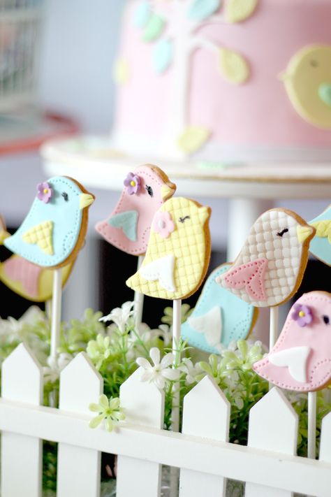 Bird Theme Parties, Birdie Birthday, Bird Baby Shower, Bird Birthday Parties, Bird Party, Trendy Baby Shower Ideas, Bird Birthday, Party Deco, Bird Theme