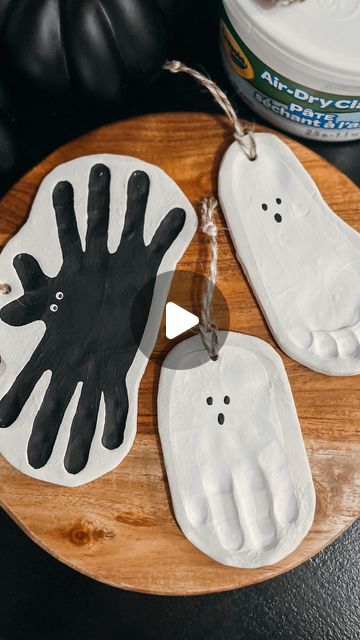 MASON LANE on Instagram: "Spooky Hand & Foot print ornaments 👻🕷️  Supplies: Air Dry Clay Twine/Ribbon Paint Clear Sealer Spray (I used Mod Podge)  #toddlercraft#keepsake#kidscrafts#babycraft#halloween#handprint#footprint#halloweencrafts#halloweencraftsforkids#kidscraftideas" Clay Footprints, Air Dry Clay Halloween Crafts, Halloween Salt Dough Crafts, Foot Print Ornaments, Clay Handprint, Halloween Handprint, Salt Dough Crafts, Footprint Craft, Spooky Stuff