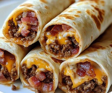 Ultimate Bacon Cheeseburger, Bacon Tortilla Roll Ups, Bacon Cheeseburger Tortilla Roll Up, Easy Bacon Cheeseburger Roll Up, Bacon Cheeseburger Roll Up, Cheeseburger Roll Up, Cheeseburger Tortilla, Bacon Tacos, Fried Cheese Bites