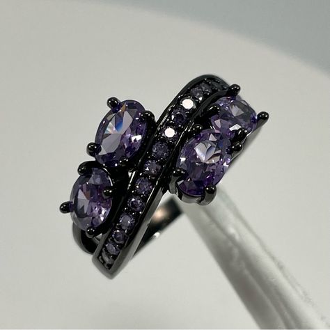 Black And Purple 18k Hold Plated Gothic Cute Ring Band Size 10 Cubic Zirconia Stones Gothic, Cute, Rocker, Modern Dark Metal Wedding Rings, Black And Purple Wedding Bands, Purple Gothic Jewelry, Purple Crystal Ring, Dark Purple Wedding Ring, Dark Purple Ring, Amethyst Promise Rings, Purple And Black Ring, Purple Gemstone Rings