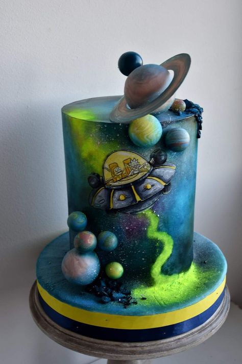 Alien Bday Cake, Outerspace Cakes, Alien Cake Ideas, Alien Birthday Cake, Alien Birthday Party, Alien Cake, Extreme Cakes, Rocket Cake, Alien Party