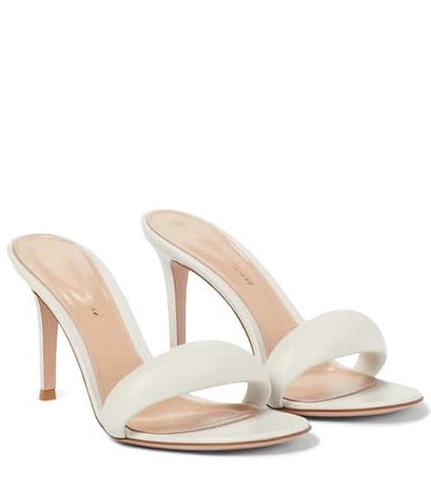 Gianvito Rossi - Women's Designer Fashion at Mytheresa US Bride Sandals, White Mules, Chic Jumpsuit, Golden Jewelry, Stiletto Sandals, Leather Slippers, White Sandals, Dress Formal, Leather Mules