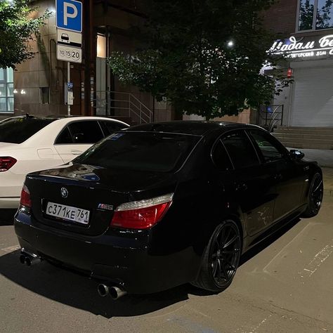 E60 M5 Bmw Night, E60 M5, E60 Bmw, M5 E60, Bmw M5 E60, Dream Car Garage, Stoic Quotes, Bmw E60, Street Racing Cars