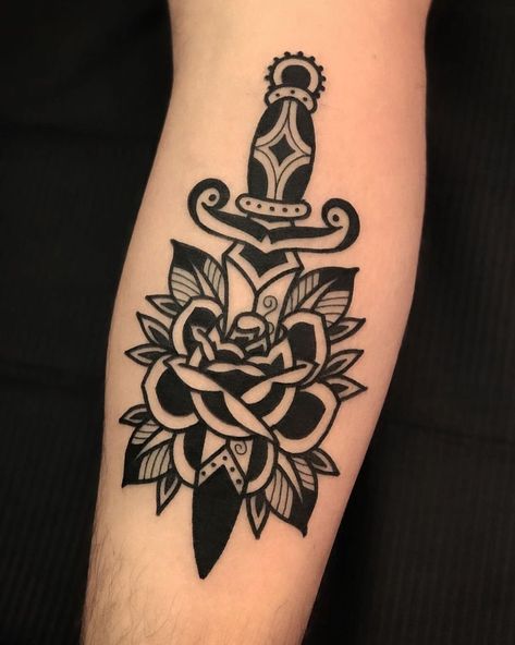 Siren Tattoos, Traditional Dagger Tattoo, Rip Tattoos For Mom, Rip Tattoos, Traditional Hand Tattoo, Dark Feminine Tattoos, Tato Ikan Koi, Traditional Black Tattoo, Traditional Style Tattoo