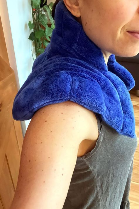 Knots In Back, Shoulder Heating Pad, Comfort Hug, Body Makeover, Shoulder Tension, Muscle Knots, Dry Needling, Healthy Changes, Popsugar Fitness