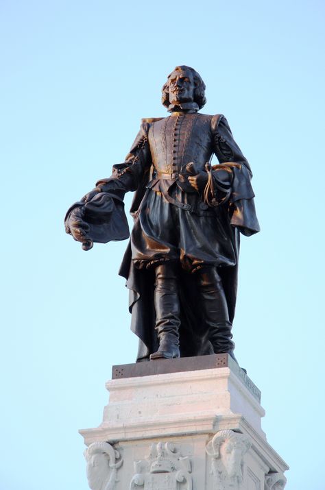 Samuel De Champlain, Chateau Frontenac, Jacques Cartier, Canada Quebec, Canada Eh, Canadian Men, Historical People, O Canada, History Timeline