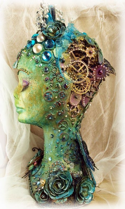 Love the Steampunk inspired artsy mannequin head Mannequin Art Ideas, Styrofoam Heads, Styrofoam Head, Liquid Pearls, Mannequin Art, Foam Head, Head Art, 3d Figures, Gel Medium