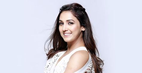 Neeti Mohan(Singer) Biography, Age, Height, Weight, Secrets, Affairs, Phone Number, Images, Marriage, and Many more National Cadet Corps, Neeti Mohan, University Of Delhi, Student Of The Year, Long Drive, Friend Group, Music Composers, Hindi Film, Marital Status