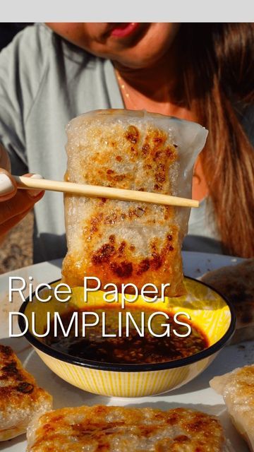 Recipes Dumplings, Crispy Rice Paper Dumplings, Rice Paper Dumplings, Rice Paper Recipes, Dim Sum Recipes, Appetizers Easy Finger Food, Peach Recipe, Party Food Appetizers, Instagram Food