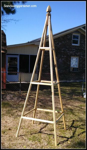 Bamboo Teepee Trellis, Garden Teepee Trellis, Teepee Trellis Diy, Build A Teepee, Garden Teepee, Teepee Trellis, Clematis Trellis, Diy Teepee, Flower Bed Designs