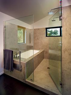 15 Unbelievable Contemporary Bathroom Designs You Need To See Bathroom Tub Shower Combo, Bathtub Shower Combo, Ideas Baños, Bathroom Tub Shower, Contemporary Bathroom Designs, Bathroom Tub, Bathroom Color, Hus Inspiration, Tub Shower Combo