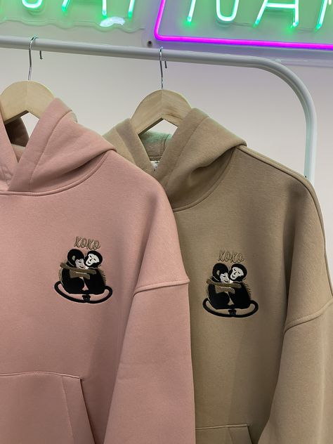 Hugs Cute, Matching Couple Hoodies, Matching Hoodies For Couples, Couple Hoodies, Girl Sweat, Embroidered Portrait, Cartoon Monkey, Matching Hoodies, Couple Set