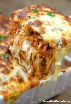 Million Dollar Spaghetti Casserole, Million Dollar Spaghetti, Makanan Italia, Resep Pasta, Sauce Spaghetti, Best Spaghetti, Spaghetti Casserole, Hearty Casseroles, Pasta Fatta In Casa