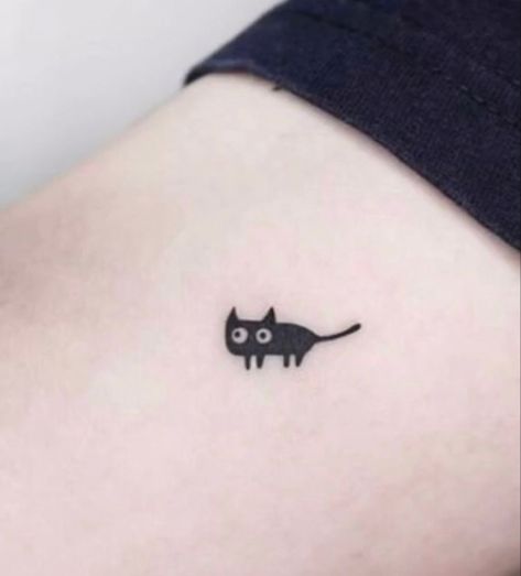 Black Cat Tattoo, Funky Tattoos, Sharpie Tattoos, Cat Tattoo Designs, Cute Little Tattoos, Cute Tiny Tattoos, Poke Tattoo, Matching Tattoo, Discreet Tattoos