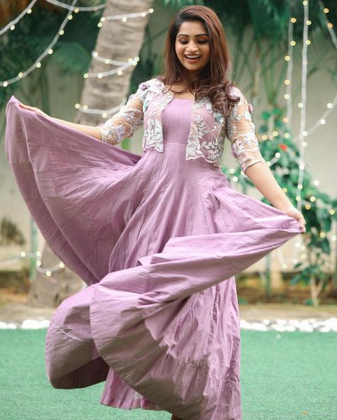 Latest Long Frock Designs, Long Frock Models, Nakshathra Nagesh, Midi Frock, Full Sleeve Gowns, Frock Models, Frock Designs, Crop Top Lehenga, Long Frock Designs