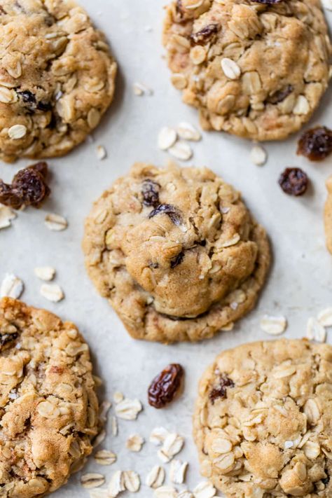 Oatmeal Cookies Soft, Oat Flour Cookies, Cookies Soft And Chewy, Vegan Oatmeal Cookies, Oatmeal Flavors, Vegan Cookie, Vegan Cookie Dough, Vegan Oatmeal, Cookies Soft