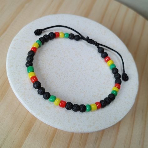 Rasta Bracelet, One Love Bob Marley, String Jewelry, Beads Art, Bracelet Inspired, Black Beaded Bracelets, Lava Bracelet, Jewelry Minimalist, Handmade Gifts For Her