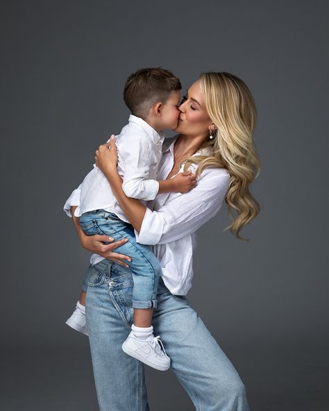 Mommy Son Photoshoot Outfits, Mother Son Valentines Day Pictures, Studio Photoshoot Ideas Mom And Son, Mom And Son Indoor Photoshoot, Mom And Son Denim Photoshoot, Mother Son Outfits Photography, Mommy And Son Photo Shoot Outfits, Mother’s Day Photoshoot Ideas With Son, Oxana Alex Photography