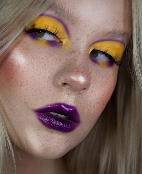 Purple Yellow Makeup, Yellow And Purple Makeup, Derby Makeup, Make Up Inspo, Creative Makeup Looks, Makeup For Green Eyes, Editorial Makeup, Creative Makeup, Beautiful Makeup