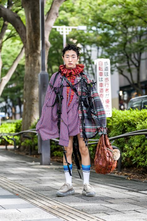 The Best Street Style Photos From the Spring 2023 Shows in Tokyo | Vogue Hazel Renee, Tokyo Spring, Angelina Jolie Style, Tokyo Fashion Week, Street Style Photos, Vera Wang Dress, Street Snap, Tokyo Fashion, The Best Street Style