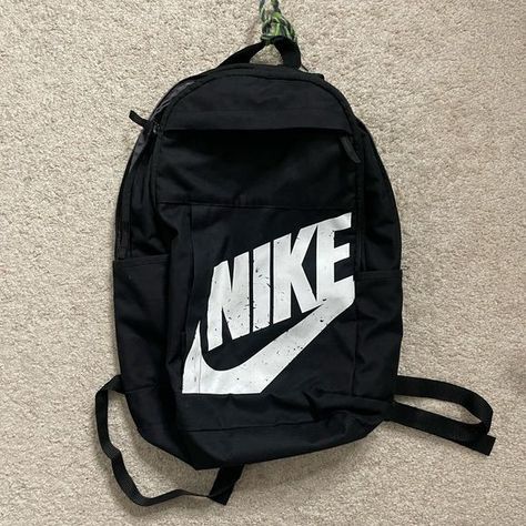 💟 Nike Air Bagpack, Nike Bags Backpacks Sports, Black Nike School Bag, Nike Backpack Black, Nike Backpack Aesthetic, Nike Bags School, Nike School Backpacks, Black Nike Backpack, Nike Bags Backpacks