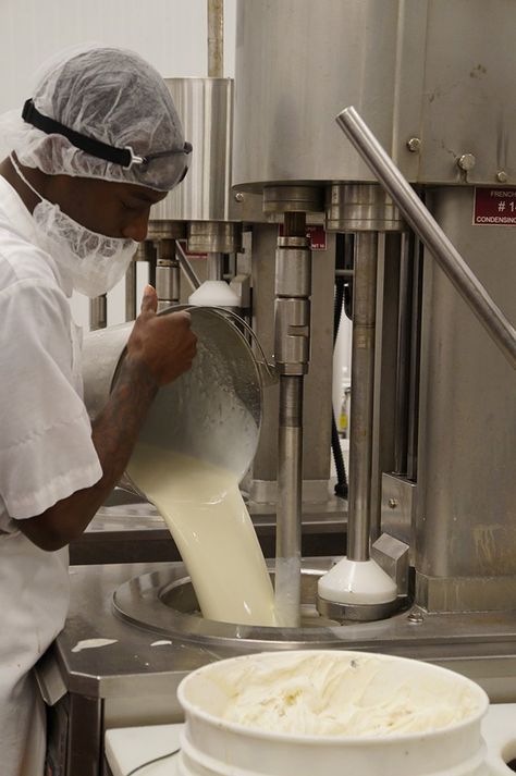 Behind The Scenes at the Graeter’s Ice Cream Factory Undeniably Dairy, Baskin Robins, Making Ice Cream, Ice Cream Factory, Dairy Farming, Ice Cream Photography, Black Texture Background, Food Factory, Ice Cream Freezer