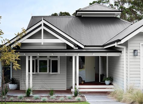 Dulux Tranquil retreat, Vivid white and Colourbond Monument Weatherboard Exterior, Exterior Paint Color Schemes, Hamptons House Exterior, Rendered Houses, Gray House Exterior, Weatherboard House, Gray House, Exterior House Paint Color Combinations, Grey House