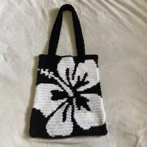 Black Things To Crochet, Black Crochet Ideas, Crochet Bag Flower, Black Crochet Bag, Crochet Flower Motif, Crochet Flower Bag, Black And White Crochet, Pattern Design Ideas, Crochet Store