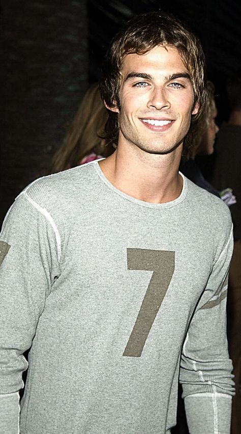 {young!} Ian Somerhalder - still freaking gorgeous♥ Ian Somerhalder Lost, Ian Joseph Somerhalder, Ian Somerhalder Vampire Diaries, Damon Salvatore Vampire Diaries, Vampire Diaries Damon, Vampire Diaries Cast, Actrices Hollywood, Ian Somerhalder, Vampire Diaries The Originals