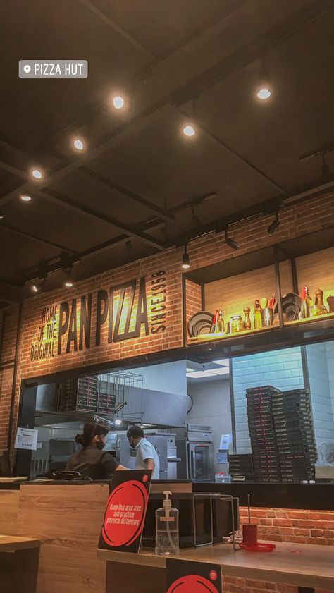 Pizza Hut Pizza Hut Snapchat Story, Pap Pizza Hut, Foods Instagram Story, Pizza Hut Snapgram, Pizza Hut Snap, Pizza Hut Aesthetic, Night Story, Good Night Story, Nike Wallpapers