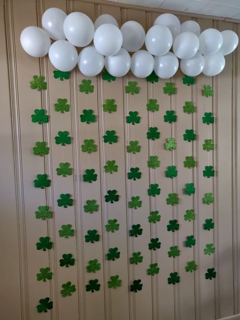 St Patrick’s Day Decorations For Kids, St Patricks Day Decorations Ideas, St Paddys Day Decorations, St Patrick’s Decoration Ideas, St Pattys Decoration, Saint Patrick's Day Party Decorations, St Patrick's Decor, At Patrick’s Day Party Decor, St Pattys Day Party Decor