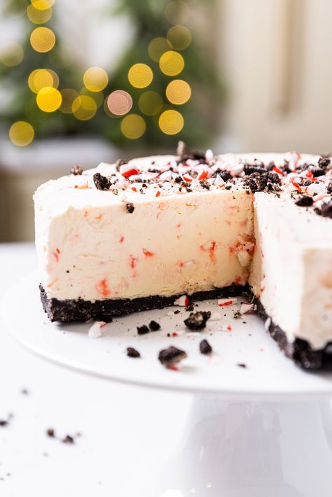 Peppermint Cheesecake No Bake, Wise Guide Recipes, Peppermint Cheesecake Recipes, No Bake Christmas Cheesecake, Wyseguide Recipes, Wyze Guide, No Bake Peppermint Cheesecake, Christmas Delicacies, Kaleb Wyse