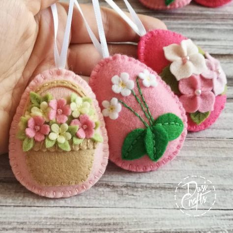 Felt Easter Crafts, Felt Egg, Felt Eggs, Easter Ornaments, Easter Egg Pattern, Decorated Eggs, Felt Crafts Christmas, Easy Easter Crafts, 3 Eggs