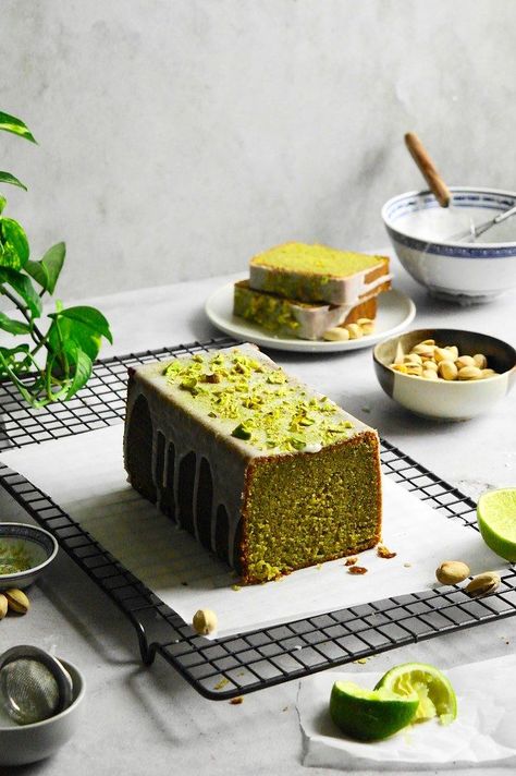 Matcha Lime Pistachio Cake #cake #lime #pistachio #matcha #baking #dessert #dessertrecipe | tentimestea Pistachio Matcha, Matcha Baking, Flavour Combinations, Matcha Dessert, Food Books, Matcha Cake, Best Matcha, Lime Cake, Pistachio Cream