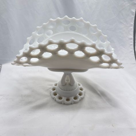 Milk glass display