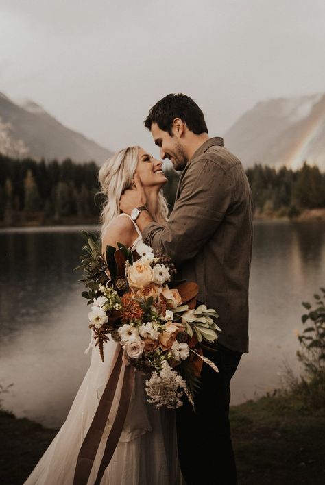 gold-creek-pond-elopement-46 Pond Elopement, Elopement Photography Photo Ideas, Rustic Elopement, Pond Wedding, Elopement Shoot, Boho Elopement, Elopement Styling, Elopement Photos, Elopement Ceremony