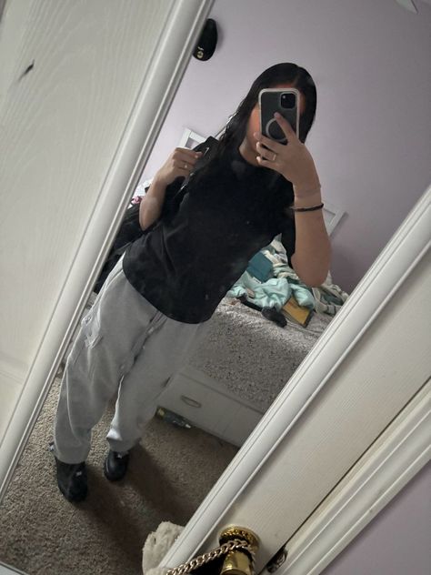 Baggy Outfit Ideas, Estilo Cholo, Latina Outfit, Latina Outfits, Latina Fashion Outfits, Club Fits, Outfit Inspo Casual, Cute Lazy Outfits, Cute Lazy Day Outfits